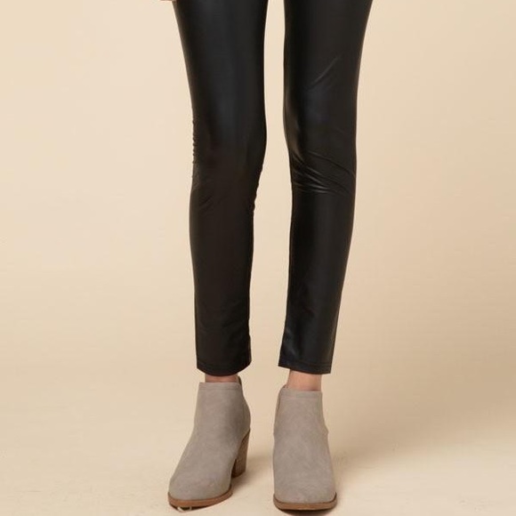 Faux Black Leather Leggings - Picture 2 of 6